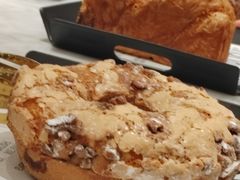 -HOT CRUSH趁热集合·现烤面包(环球港店)