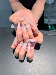 -Pink You美甲洗眉纹绣定制中心