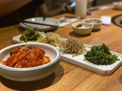 辣白菜-炼火烤肉店
