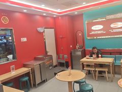 -塔斯汀中国汉堡(徐汇汇京广场店)