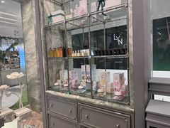 -Bath & Bloom Flagship Store at Central World