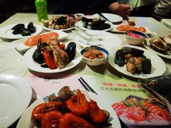 -四海一家自助餐(益田假日广场店)