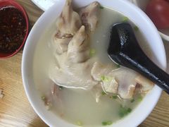 -雷祖芳老妈蹄花店
