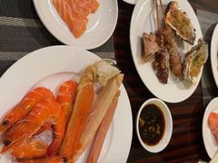 -广州万富希尔顿酒店·感趣自助餐厅·金秋蟹宴生蚝海鲜刺身
