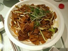 干炒牛河-潮福城大酒楼·潮味粤品·港式点心(湖滨北路店)