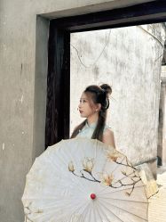 -一揽芳华汉服旗袍体验馆(拙政园店)