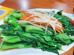 -六禾熏酱小酒馆·东北菜(海甸岛店)