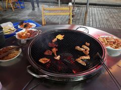-小辣椒汤锅烧烤(温泉南街店)
