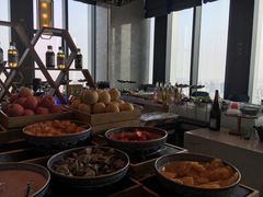 自助取餐区-万达文华酒店·48F云端窗景美食汇自助餐厅