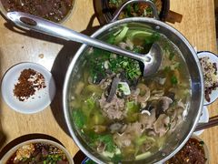 -谢老五跷脚牛肉·非遗传承店