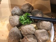 -左庭右院鲜牛肉火锅(金山万达店)