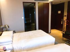 -上海龙之梦万丽酒店