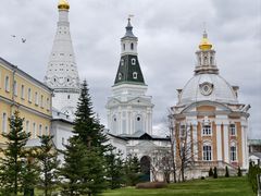 -谢尔盖圣三一大修道院