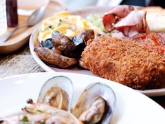 -FLOVIE FLORIST CAFE