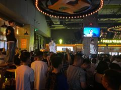 等位区-HIB HUB公社(解放西路店)