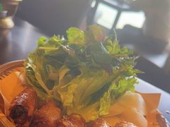 -大头虾越式风味餐厅(光明广场店)