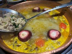 -洱火云南酸菜牛肉火锅(石景山当代商城店)