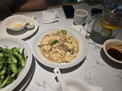 -关东小磨东北菜(漕河泾印象城店)