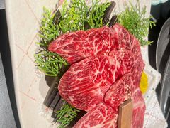 -山川小町·极番烧肉(新地假日广场店)