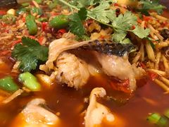 -兔行天下-鸿鹤鲜锅兔(中海国际店)