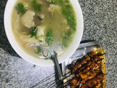 -马克力木手抓炕锅烤羊肉(盐湖一小区店)