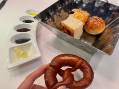 -龙虾酒吧扒房(宁波香格里拉店)