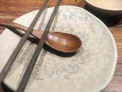 -老牌坊云南鱼豆花火锅(嵩山店)