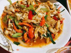 -三亚火车头万人海鲜广场