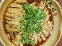 -川流不息·地道川菜·小龙虾(新松江路店)