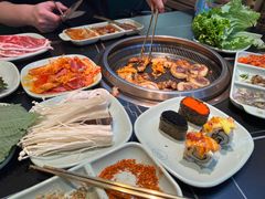 -梨花自助烤肉(西三旗万象汇黑金店)