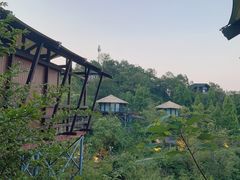 -三峡国际房车露营地(G348店)