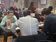 大堂-巴四老城区炭火蛙锅(张江店)