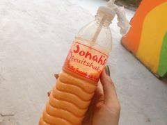 papaya milk-Jonah's Fruit Shake & Snack Bar