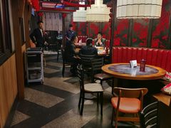 大堂-辣尚瘾·烤鱼·新川菜(交大直营店)