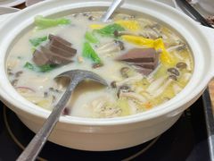 胡椒猪肚鸡（中份2-4人）-湯系·煲汤手艺人(东二环泰禾广场店)