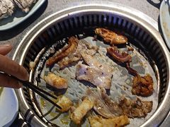-金滏山烤肉·海鲜·火锅自助餐厅(襄阳万达店)