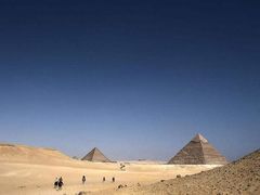 -吉萨金字塔群