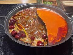 -鹿鸣山草本茶香火锅(园西路店)