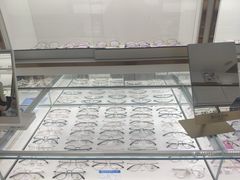 -翰佐蔡司小乐圆·依视路星趣控·暴龙眼镜折扣店
