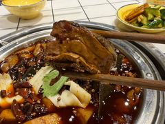 -晓彭肥肠鸡·泡椒鸡火锅(水木天地店)
