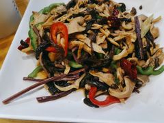 -小厨子私房菜·云南美食店