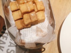 四方砖西多士配炼乳汁-原石牛扒·约会餐厅(龙城万科里店)