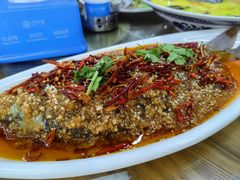 蒜爆鱼-十二道丰味·徐州土菜·烧烤(何山路店)