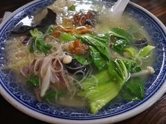 -亚忠小吃店(曾厝垵店)