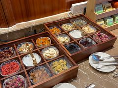 -南湖名都·景湖轩全日制餐厅·海鲜自助·东南亚风味·临湖而食