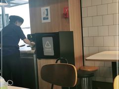 -麦当劳(健德桥得来速店)