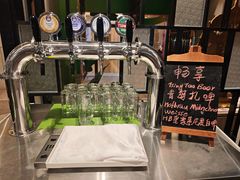 -广州万富希尔顿酒店·感趣自助餐厅·金秋蟹宴生蚝海鲜刺身
