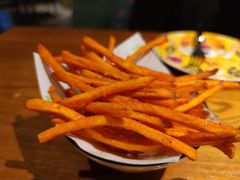 -JINNS锦时 steak&pizza(浸信会礼拜堂旧址店)