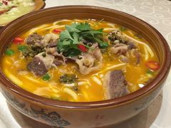 酸汤肥牛-阿英煲(凉城路店)