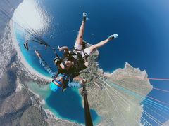 -费特希耶滑翔伞